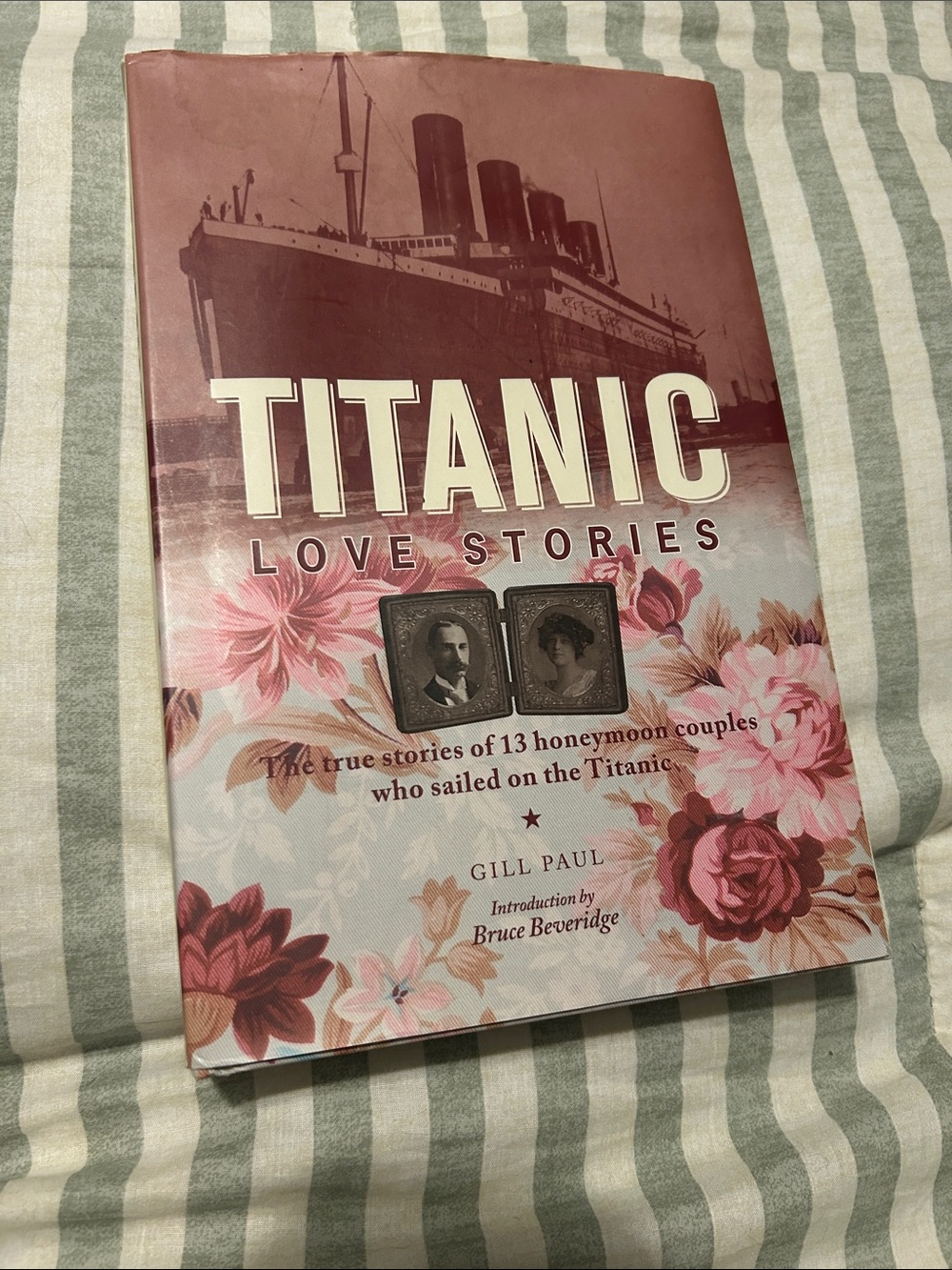 Titanic Love Stories - Floral Hardcover Book